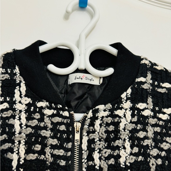 [SOLD] Short Tweed Winter Jacket, Size L - Picture 3 of 6